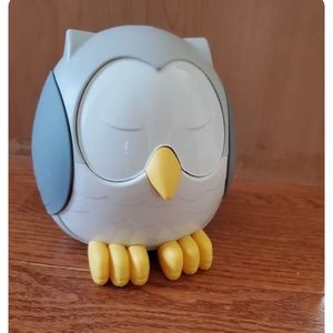 Selling lot of 4 “Feather” diffusers - new in box